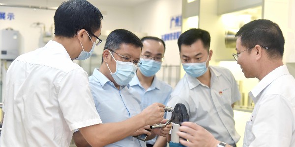 �����ײ����배������(����)ս�Ժ���Э��ǩ����ʽ˳�����У�